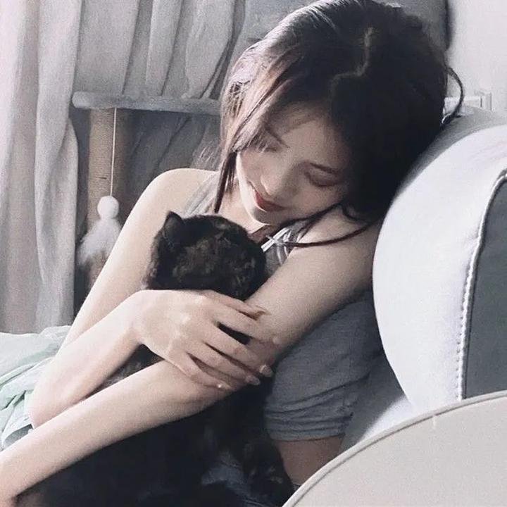 假冒女团